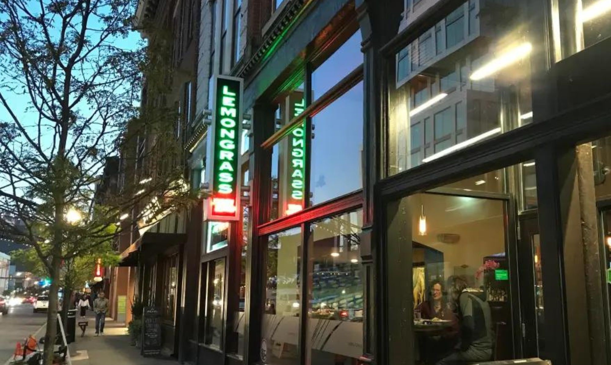 LEMONGRASS
               FUSION BISTRO